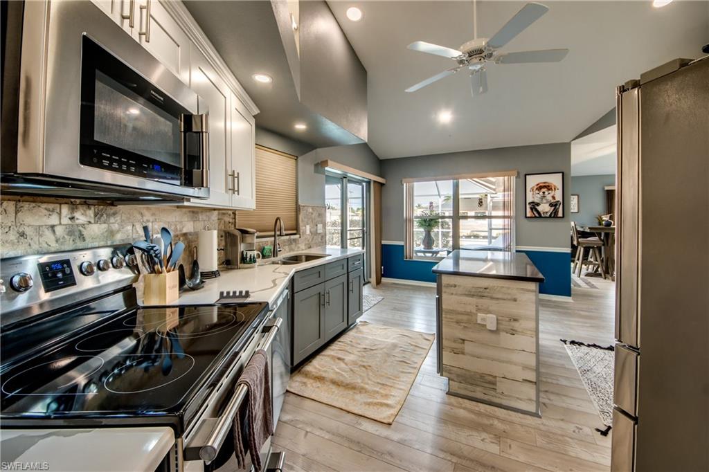 CAPE CORAL - Residential