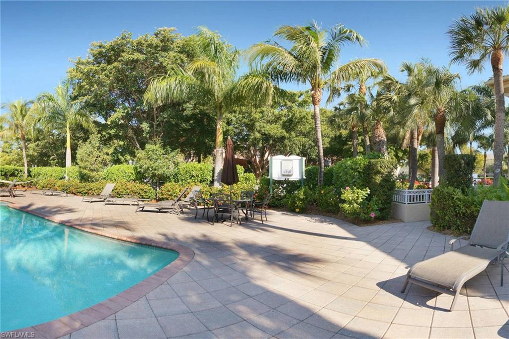 CASTLETON GARDENS - Residential