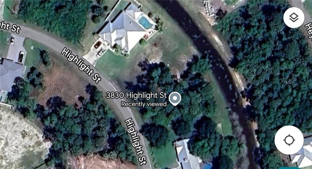 Waterfront lot in Buckingham.