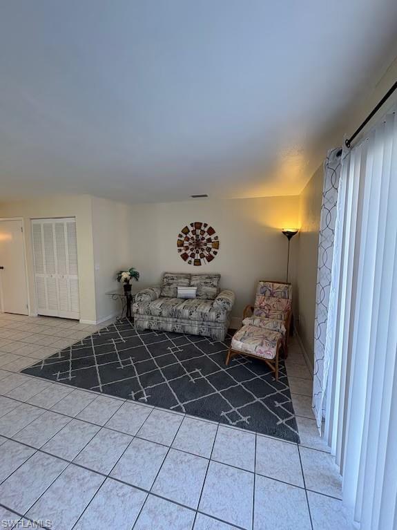 DAVES COURT - Residential Lease