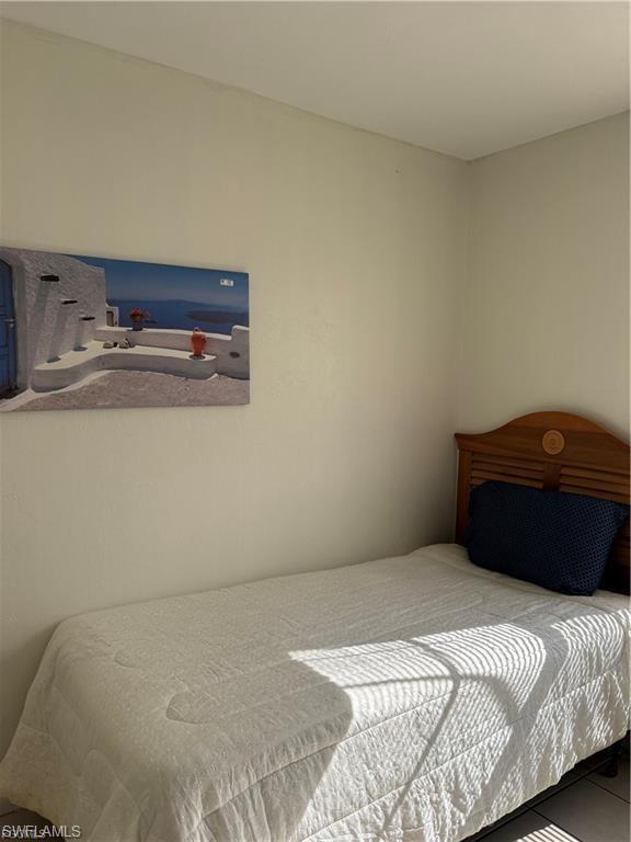 DAVES COURT - Residential Lease
