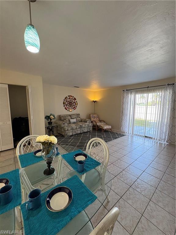 DAVES COURT - Residential Lease