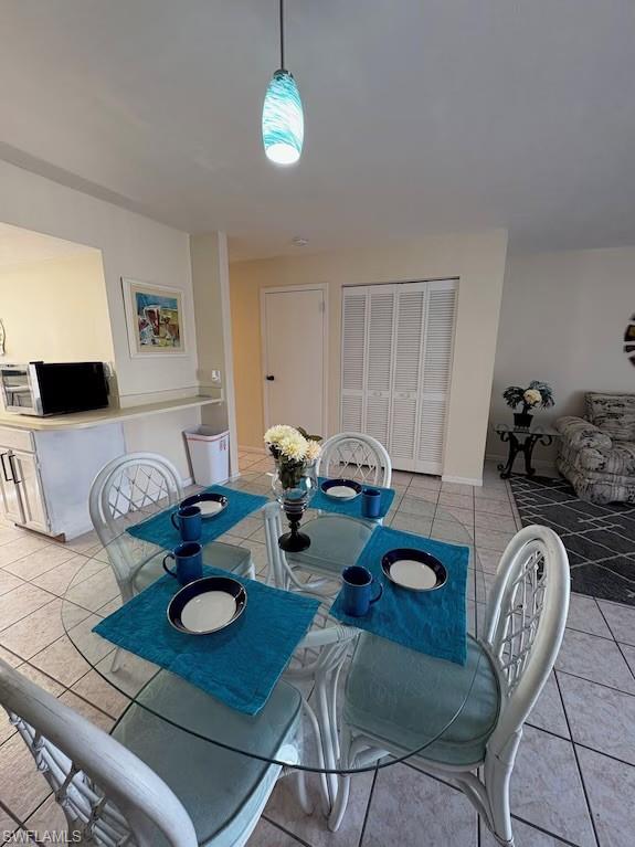 DAVES COURT - Residential Lease