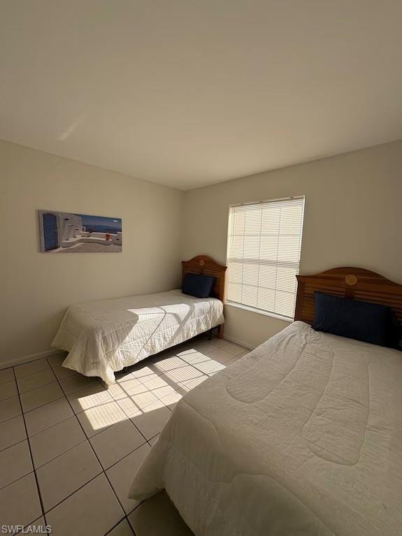DAVES COURT - Residential Lease
