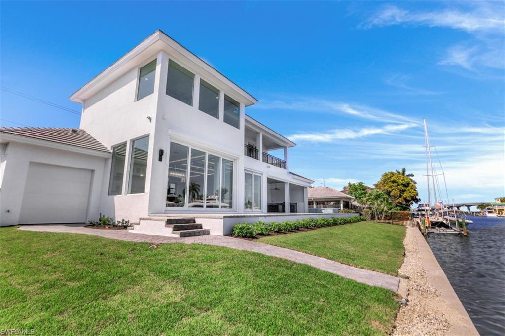 MARCO BEACH - Residential