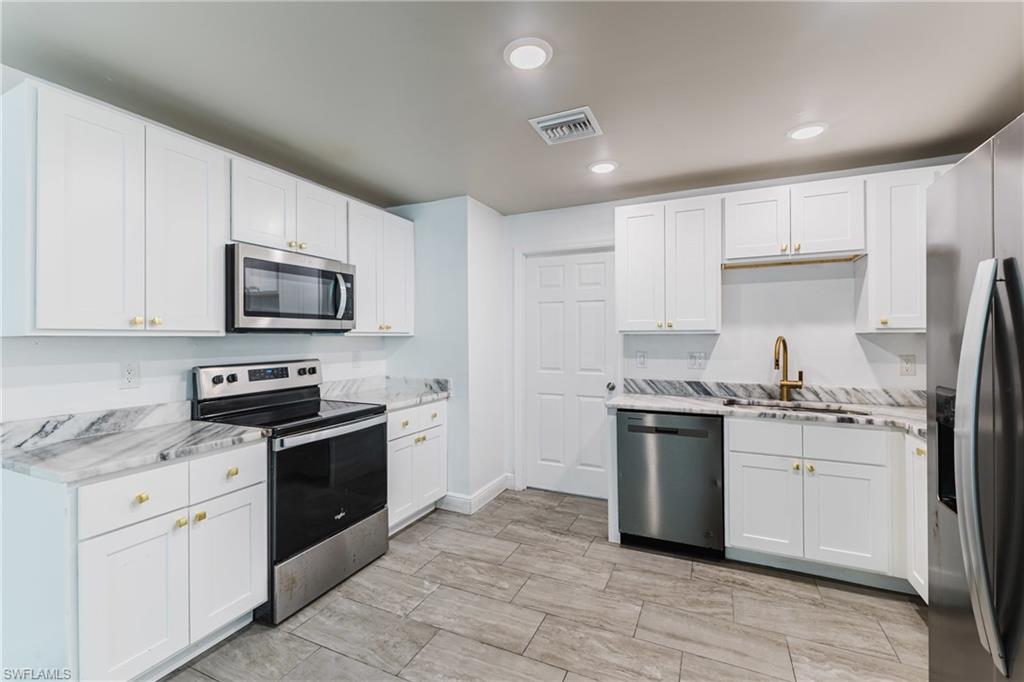 FORT MYERS - Residential Income