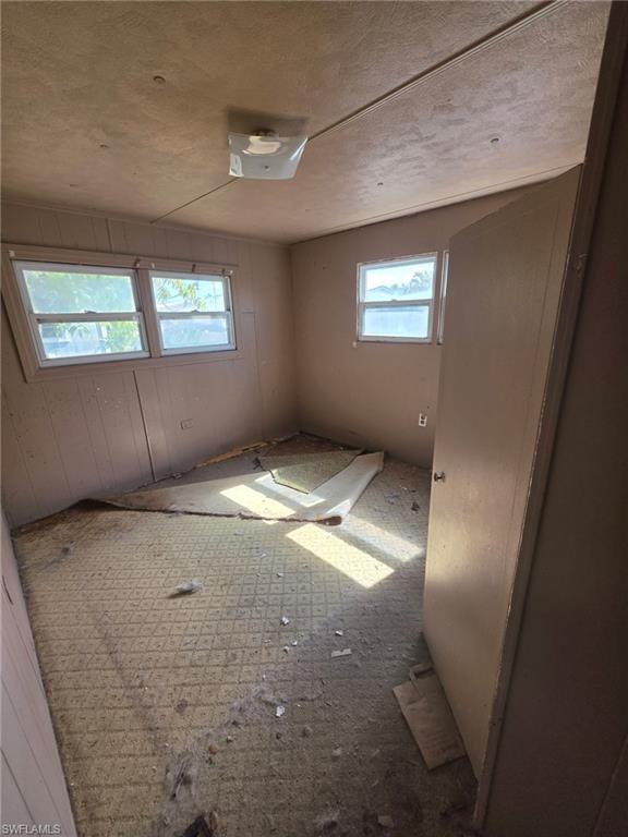 NAPLES MOBILE ESTATES - Residential