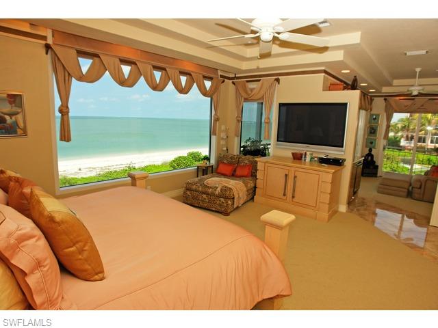 BAREFOOT BEACH - Residential