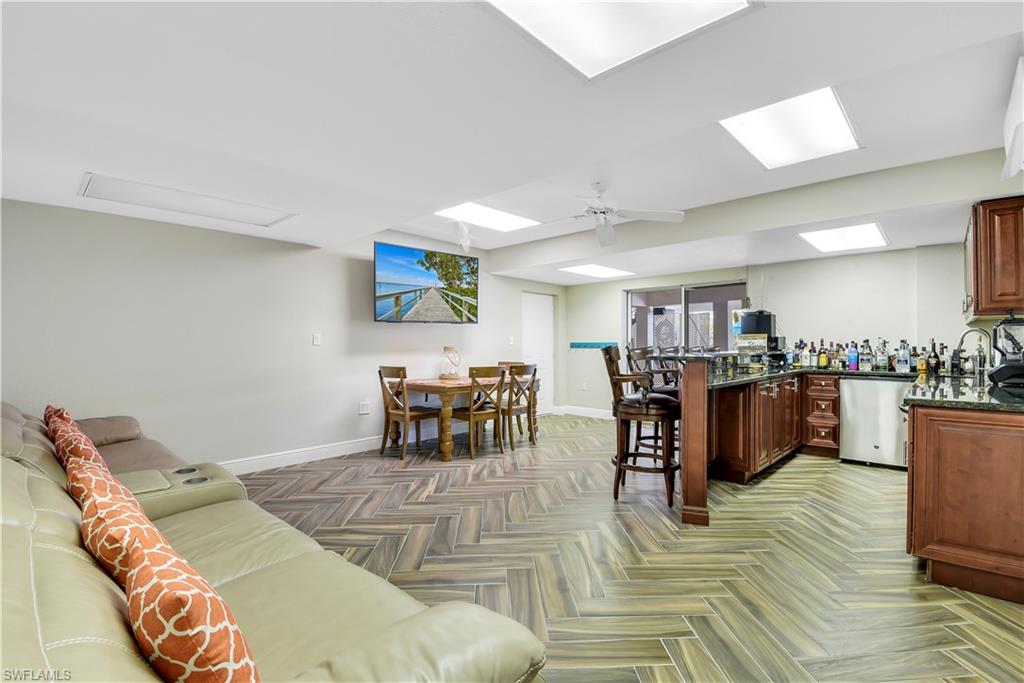 PALM ISLES - Residential