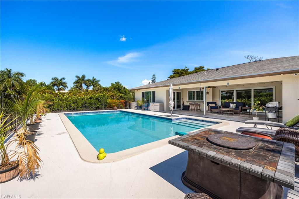 HERITAGE FARMS - Residential