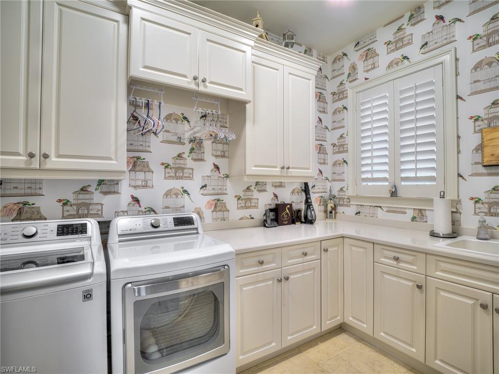 OAKBROOK - Residential