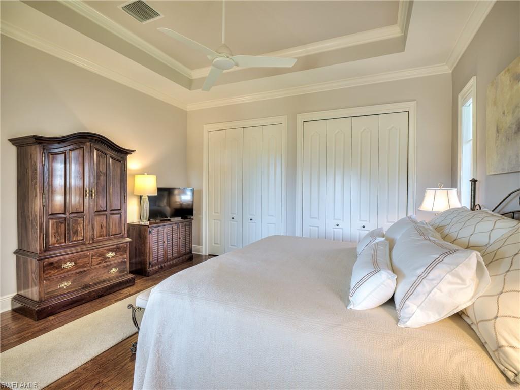 OAKBROOK - Residential
