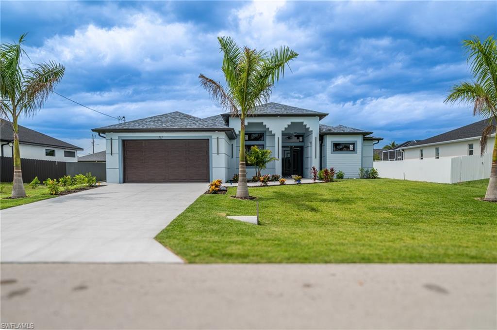 CAPE CORAL - Residential