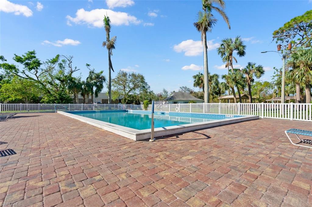TROPIC TERRACE - Residential