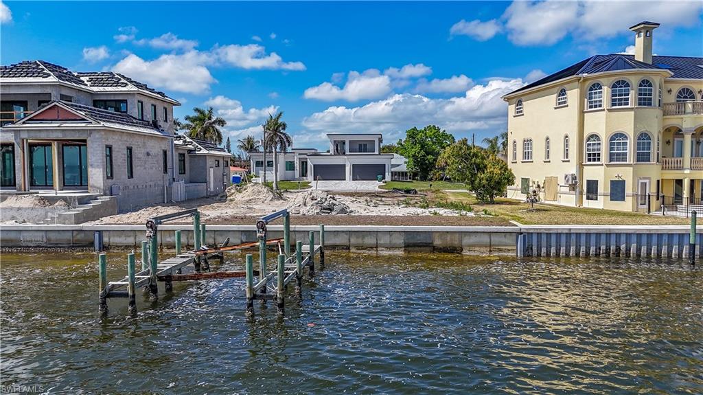 CAPE CORAL - Land