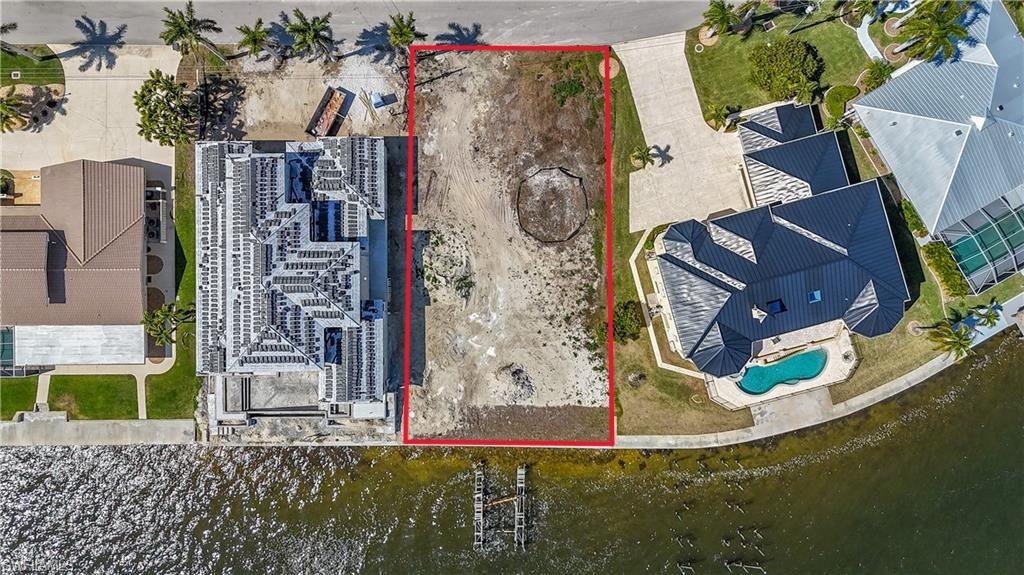 CAPE CORAL - Land