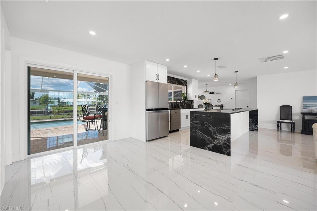 CAPE CORAL - Residential Lease