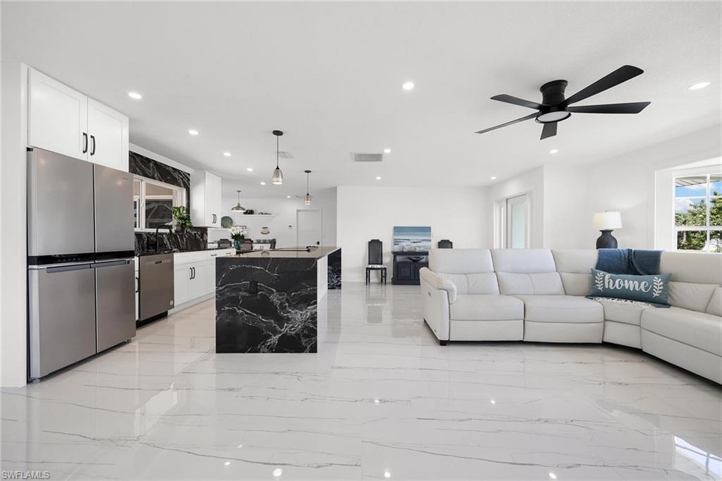 CAPE CORAL - Residential Lease