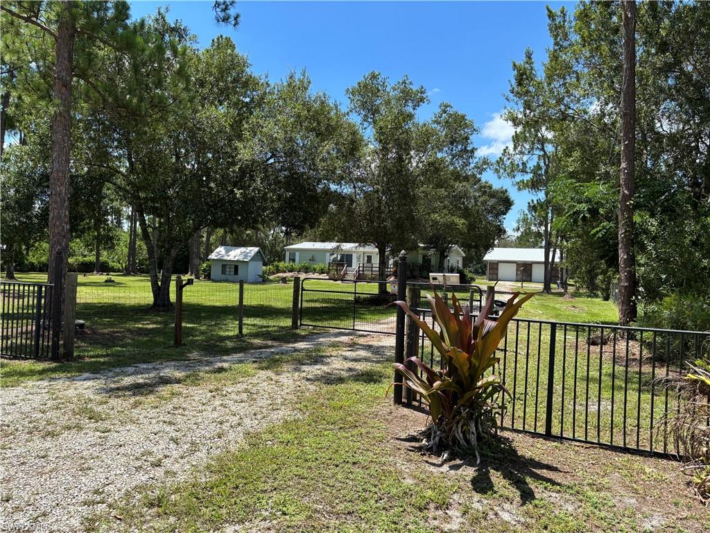 FORT DENAUD ACRES - Residential