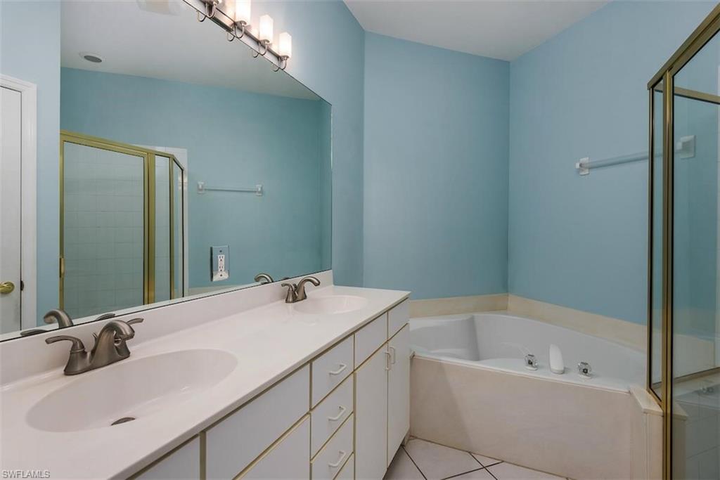 GRANDE CAY - Residential