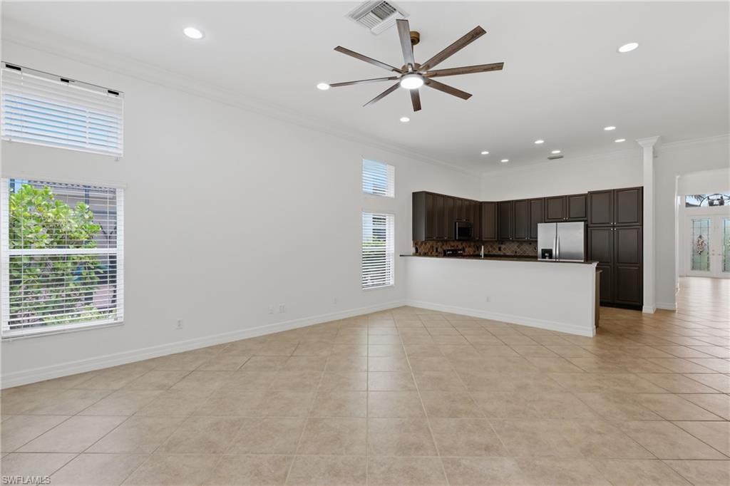 SATURNIA LAKES - Residential