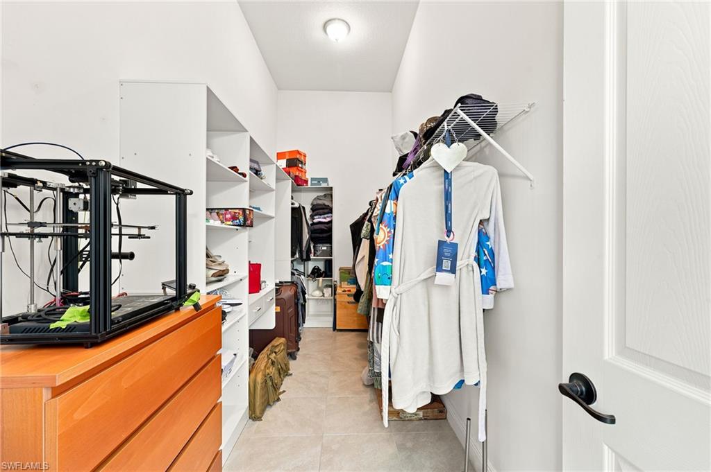 MAPLE RIDGE - Residential