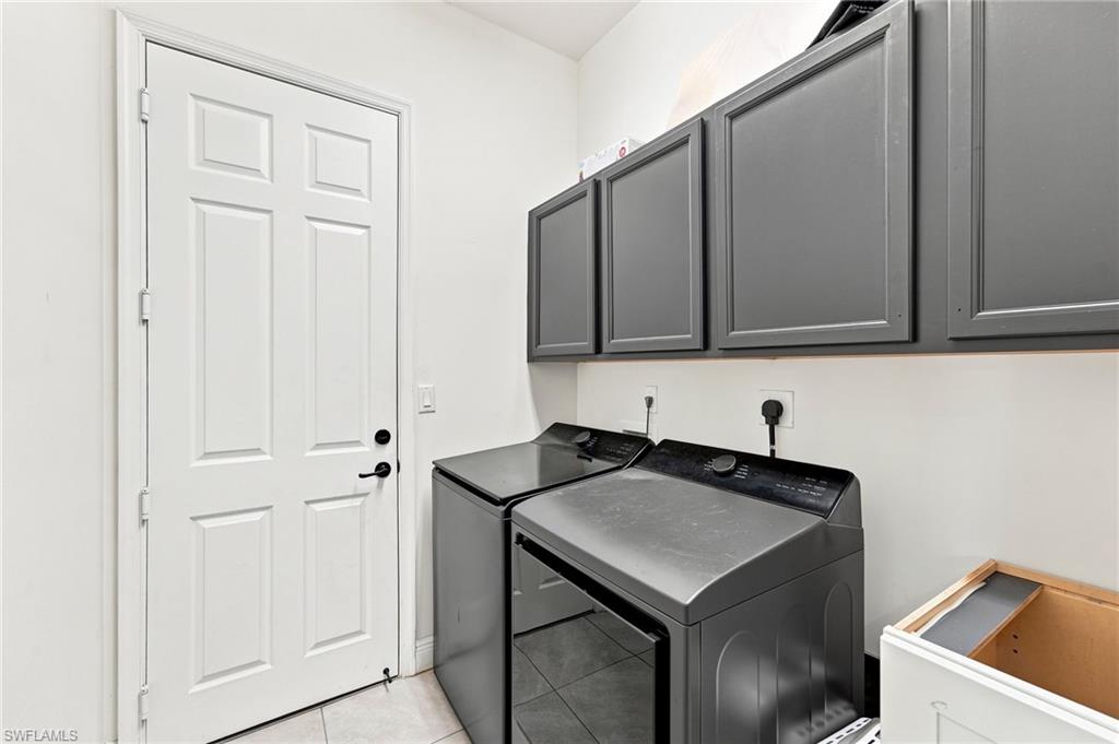MAPLE RIDGE - Residential