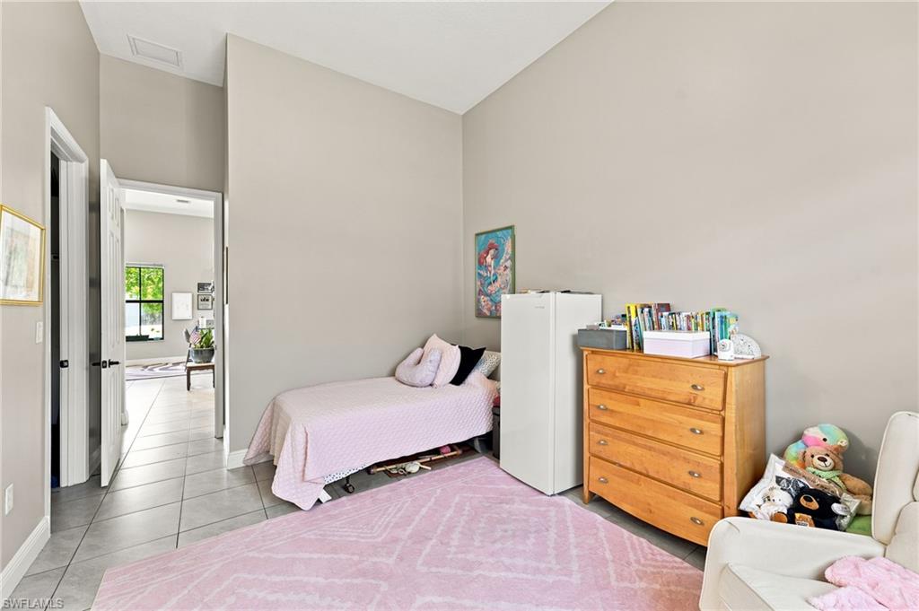 MAPLE RIDGE - Residential