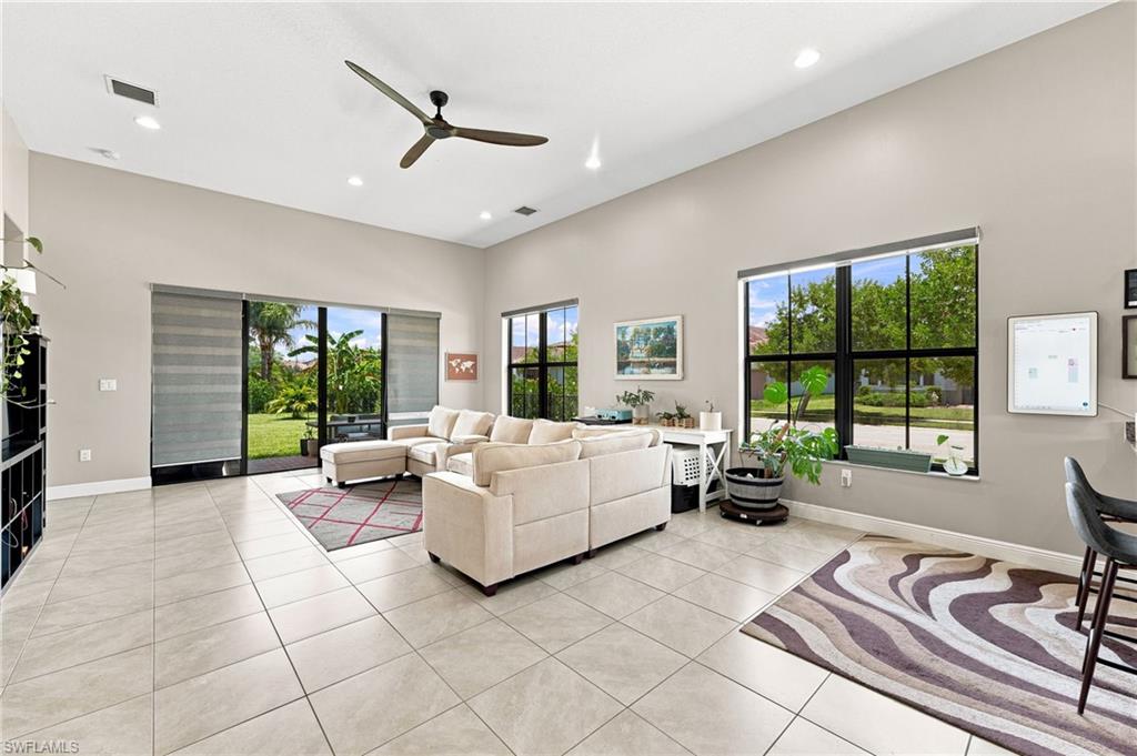MAPLE RIDGE - Residential