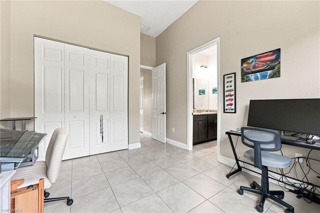 MAPLE RIDGE - Residential