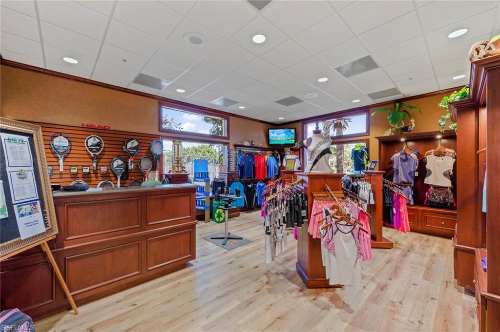 SABAL POINTE - Residential