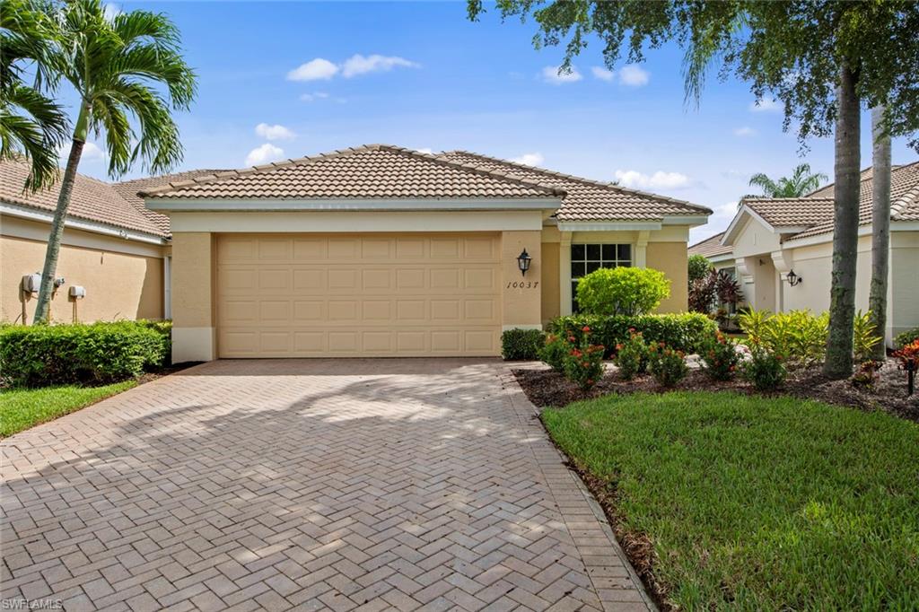 Prestigious Colonial Country Club! Resort style living at its finest in this highly sought after 2 br/den, 2 ba, pool/spa home! The pay as you play Gordon Lewis designed golf course is a golfer's paradise offering a challenge to the most skilled golfer and is fun to play! Social membership includes fitness center, clubhouse, restaurant with fabulous sports bar, 7 pools, tennis, golf, pickle ball, bocci and more! Updates in this home include newer mechanicals, black and stainless appliances! Luxurious lanai is an oasis with pool and spa, plenty of privacy and sunlight! On those days you are feeling energetic, take a short stroll to the South Pool for morning water aerobics or swim with friends. Grab your racquet for a fun game on the pickle ball courts! Convenient to all SWFL world class beaches, RSW, medical facilities, spring training stadiums, shopping, restaurants and more! This home is your glass slipper and dream come true! Come live the SWFL lifestyle and make your dream a reality in paradise TODAY!