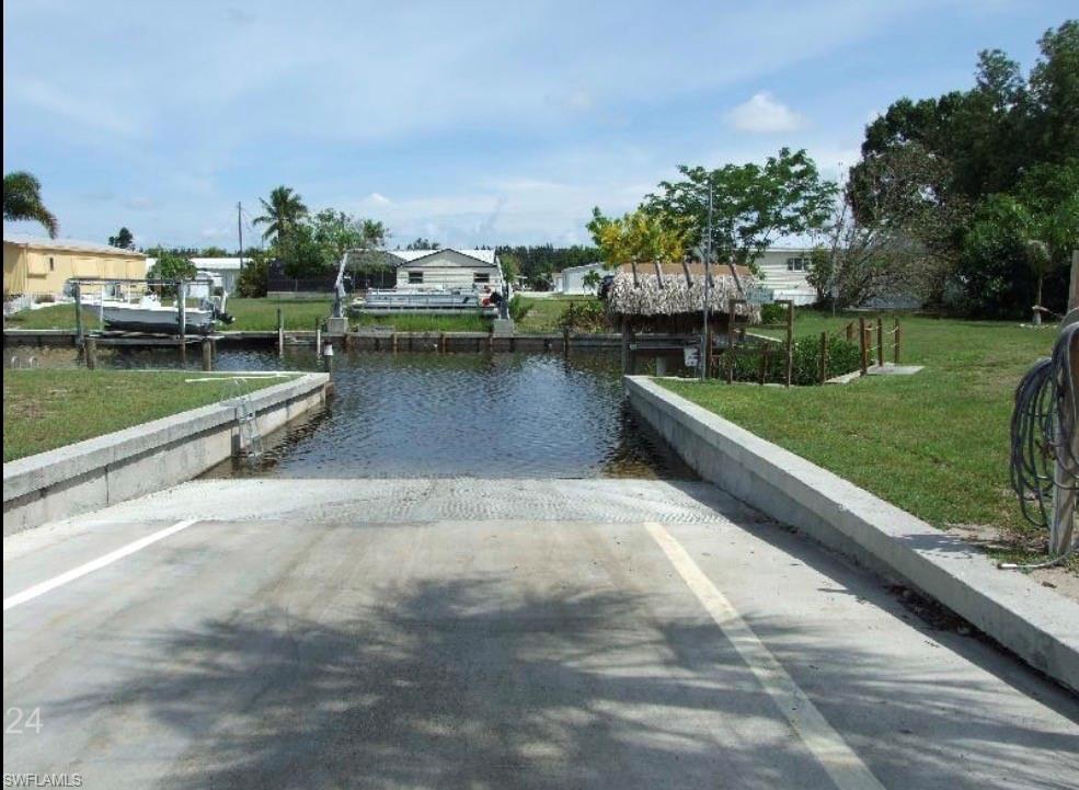 PINE ISLAND COVE - Land