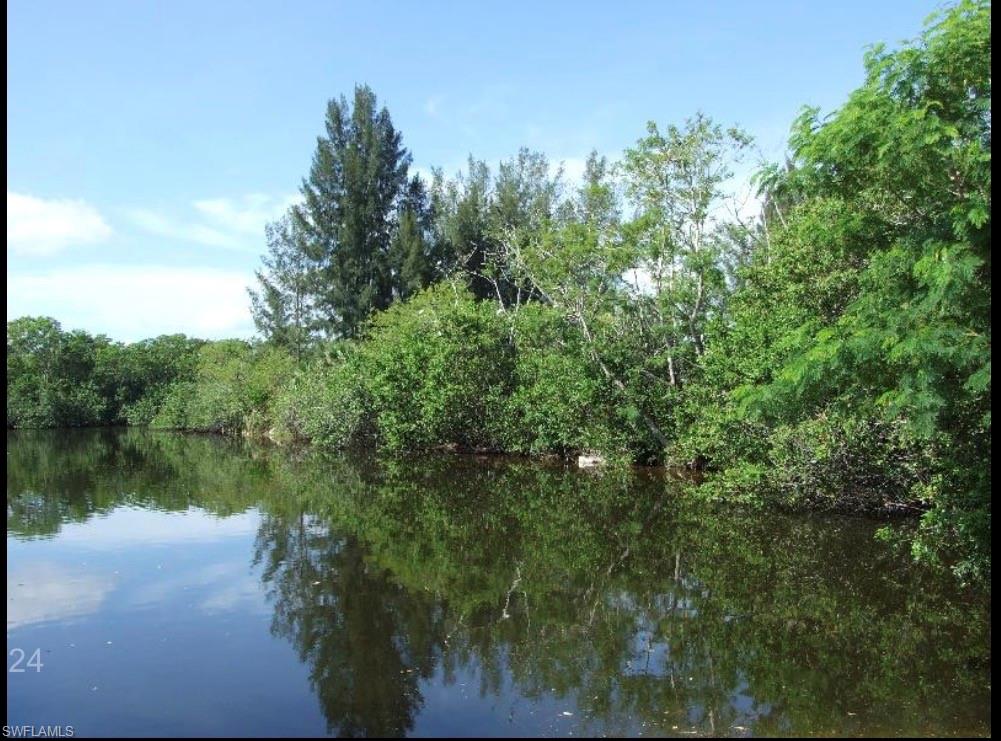 PINE ISLAND COVE - Land