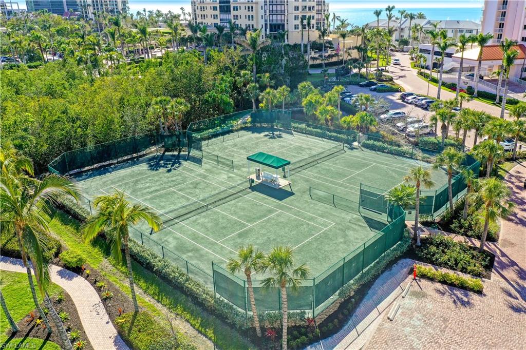 BEACH HOUSE AT NAPLES CAY - Residential