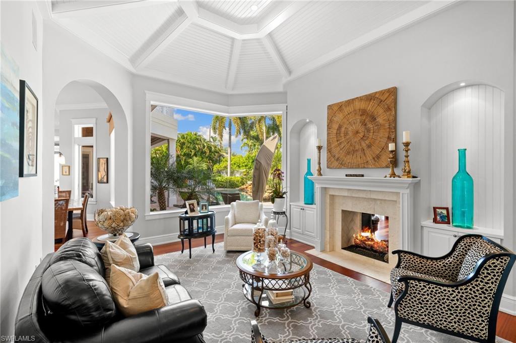 OLDE NAPLES - Residential
