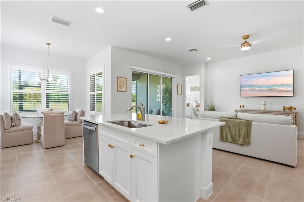 VALENCIA TRAILS - Residential