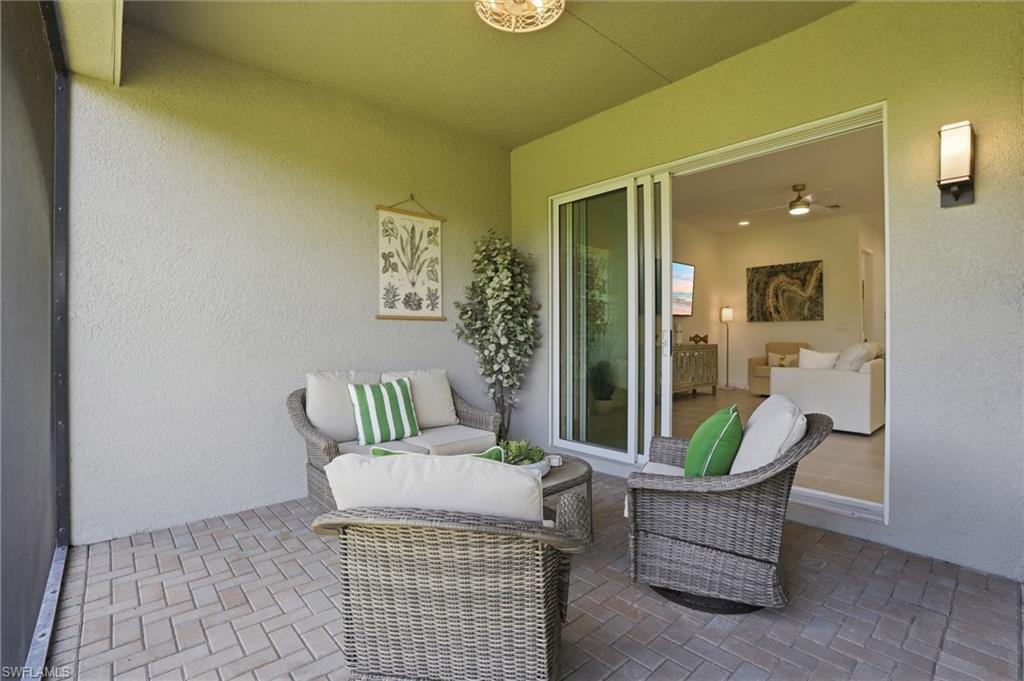 VALENCIA TRAILS - Residential
