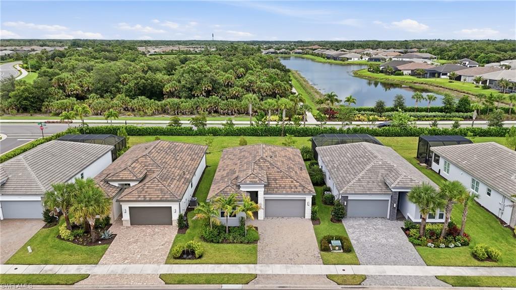 VALENCIA TRAILS - Residential