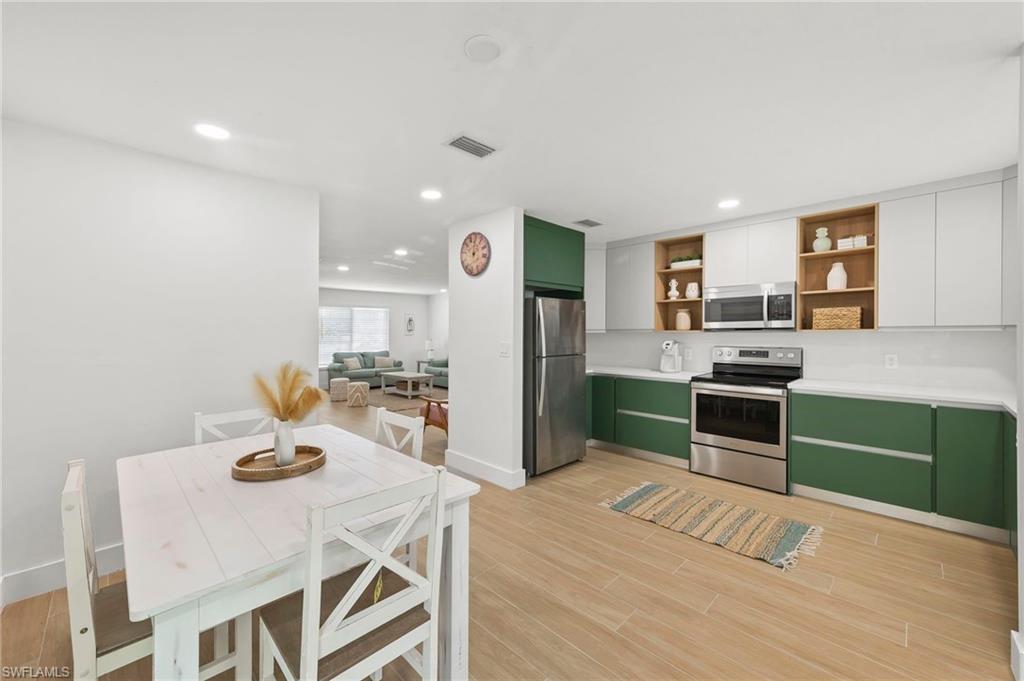 GOLDEN GATE CITY - Residential