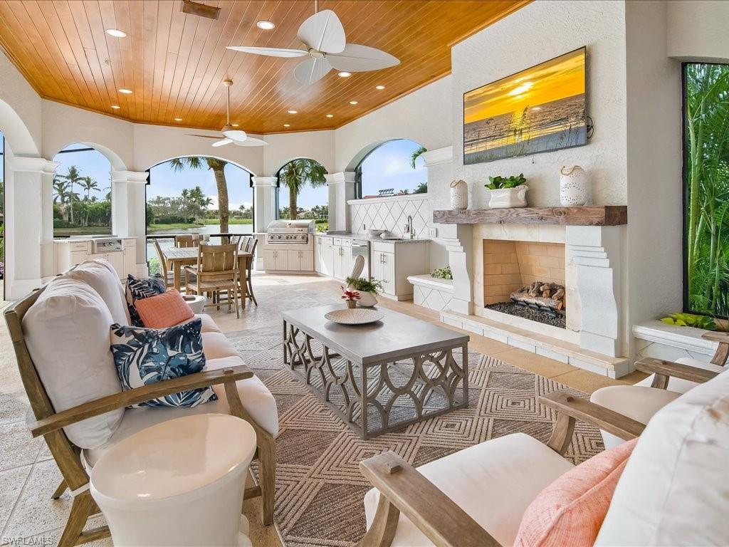 BANYAN ISLAND - Residential