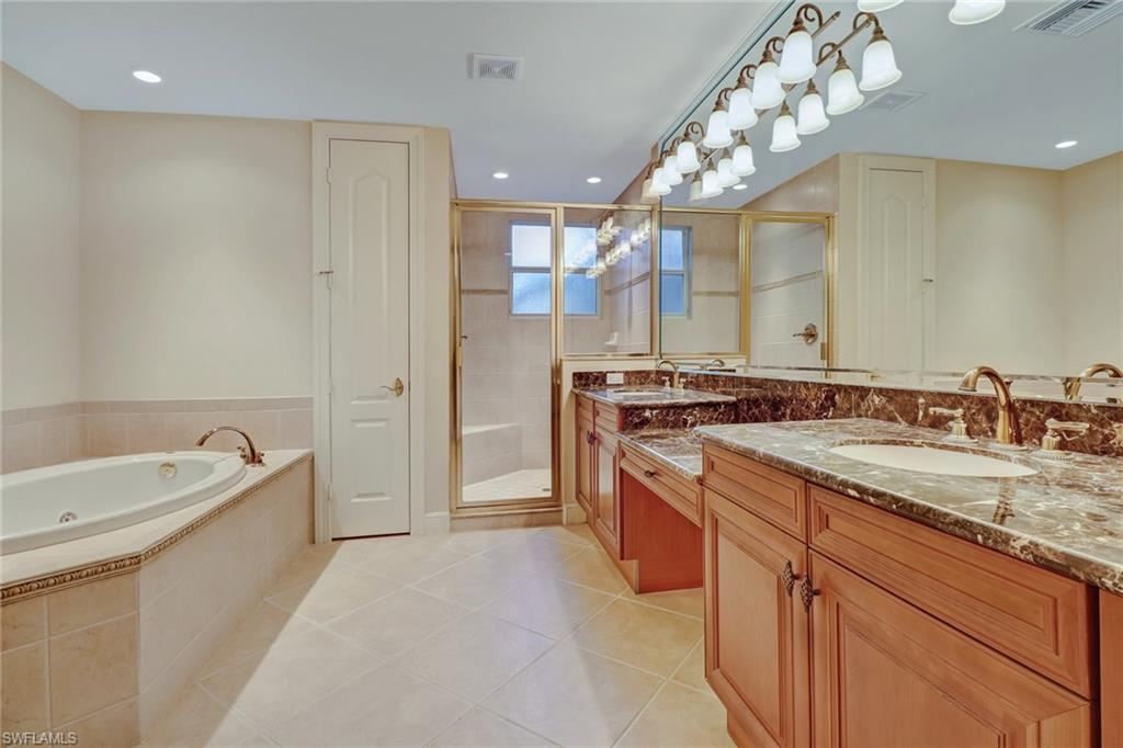 AVELLINO ISLES - Residential