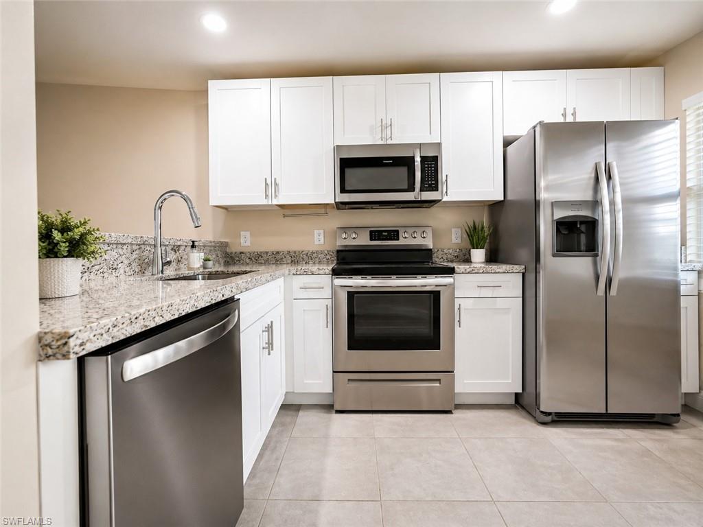 CAPE CORAL - Residential Lease