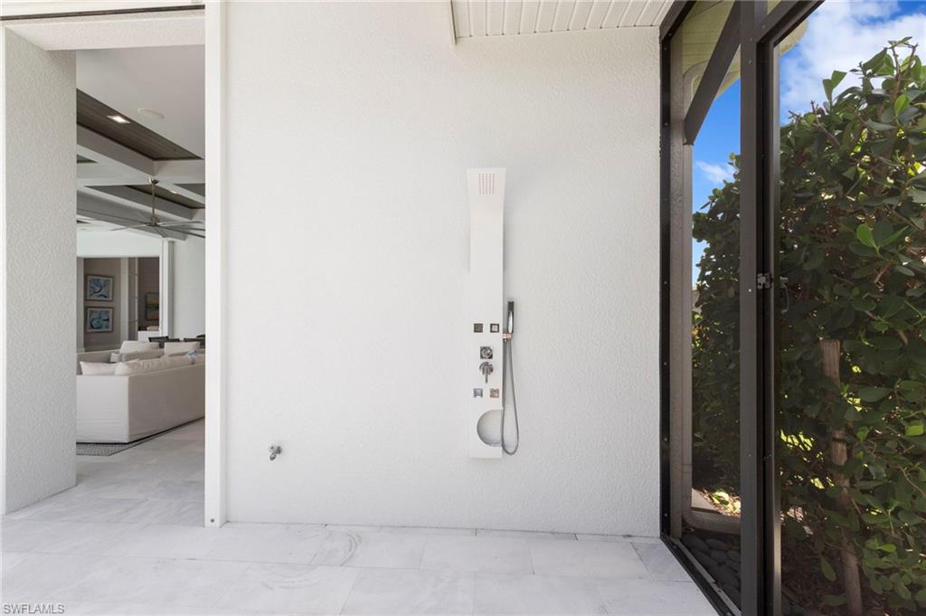SPARROW CAY - Residential