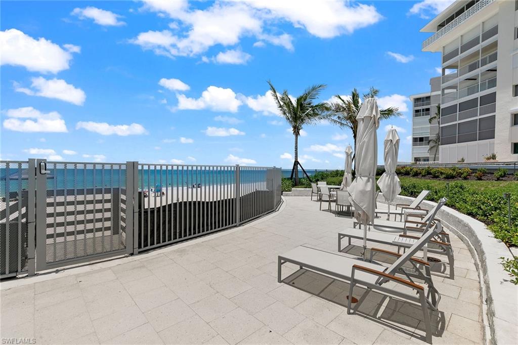 REGENCY TOWERS - Residential