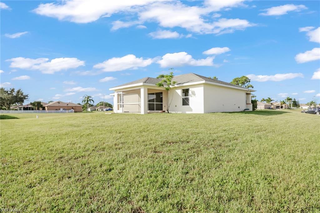 CAPE CORAL - Residential