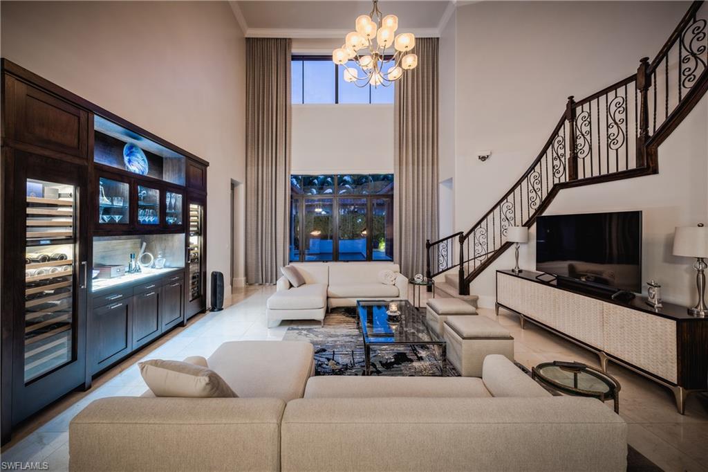 TRADITIONS - Residential