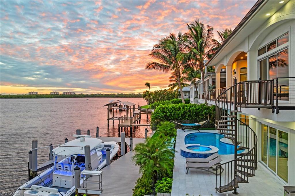 LITTLE HICKORY SHORES - Residential