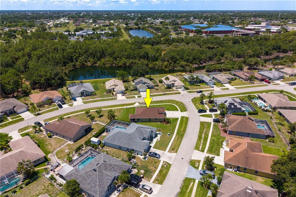 VARSITY LAKES - Residential