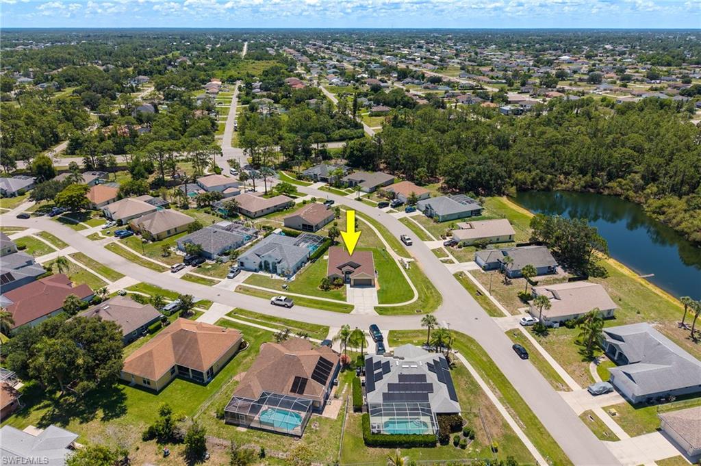 VARSITY LAKES - Residential